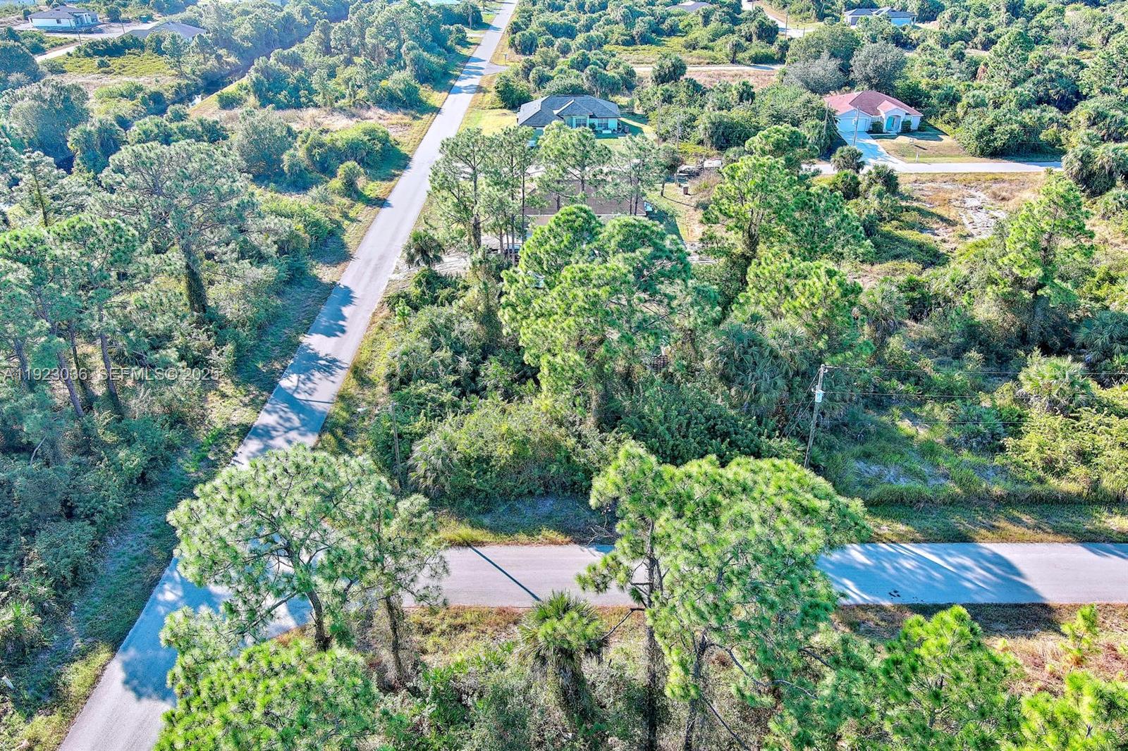 324 Leruth Ave Lehigh Acres, FL 33974