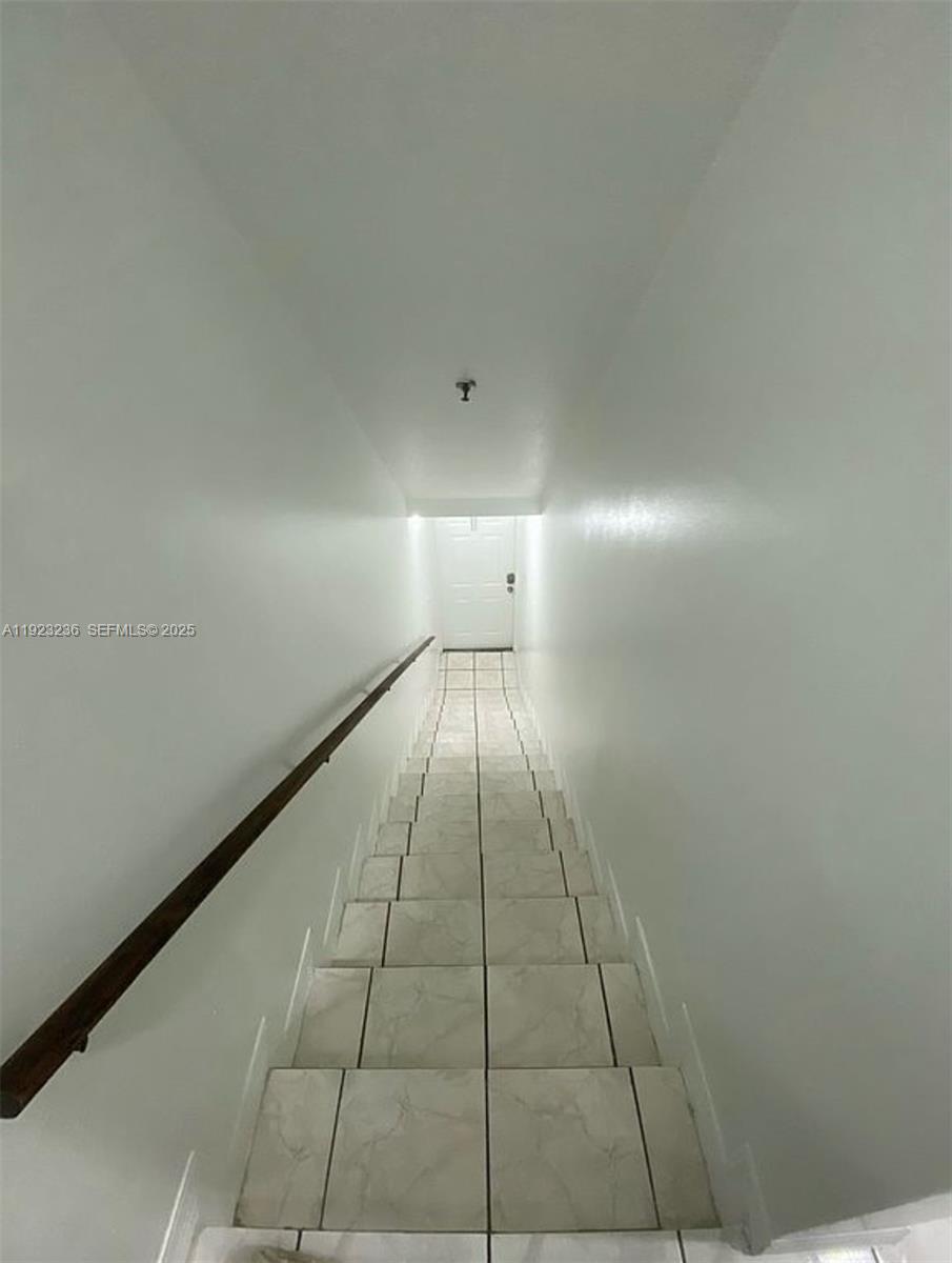 12035 SW 14st #103 Kendall, FL 33184