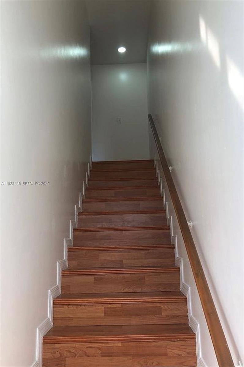 12035 SW 14st #103 Kendall, FL 33184