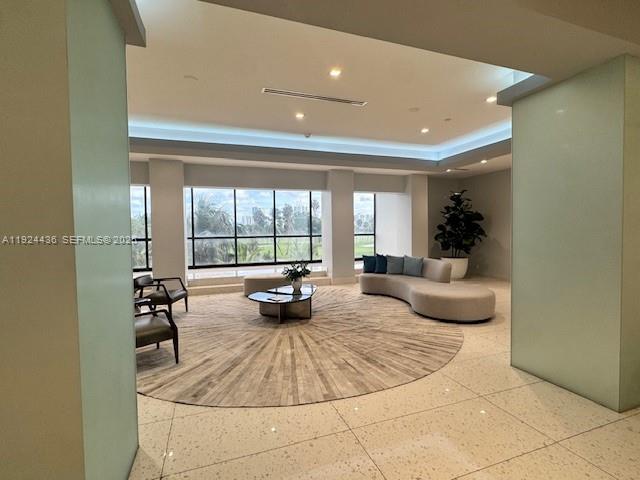 20335 W Country Clb Dr #2101 Aventura, FL 33180