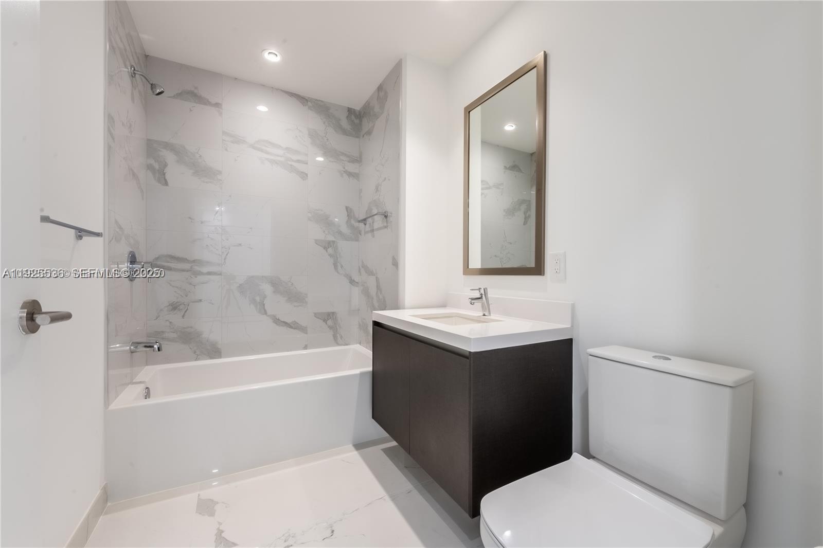 851 NE 1st Ave #3308 Miami, FL 33132