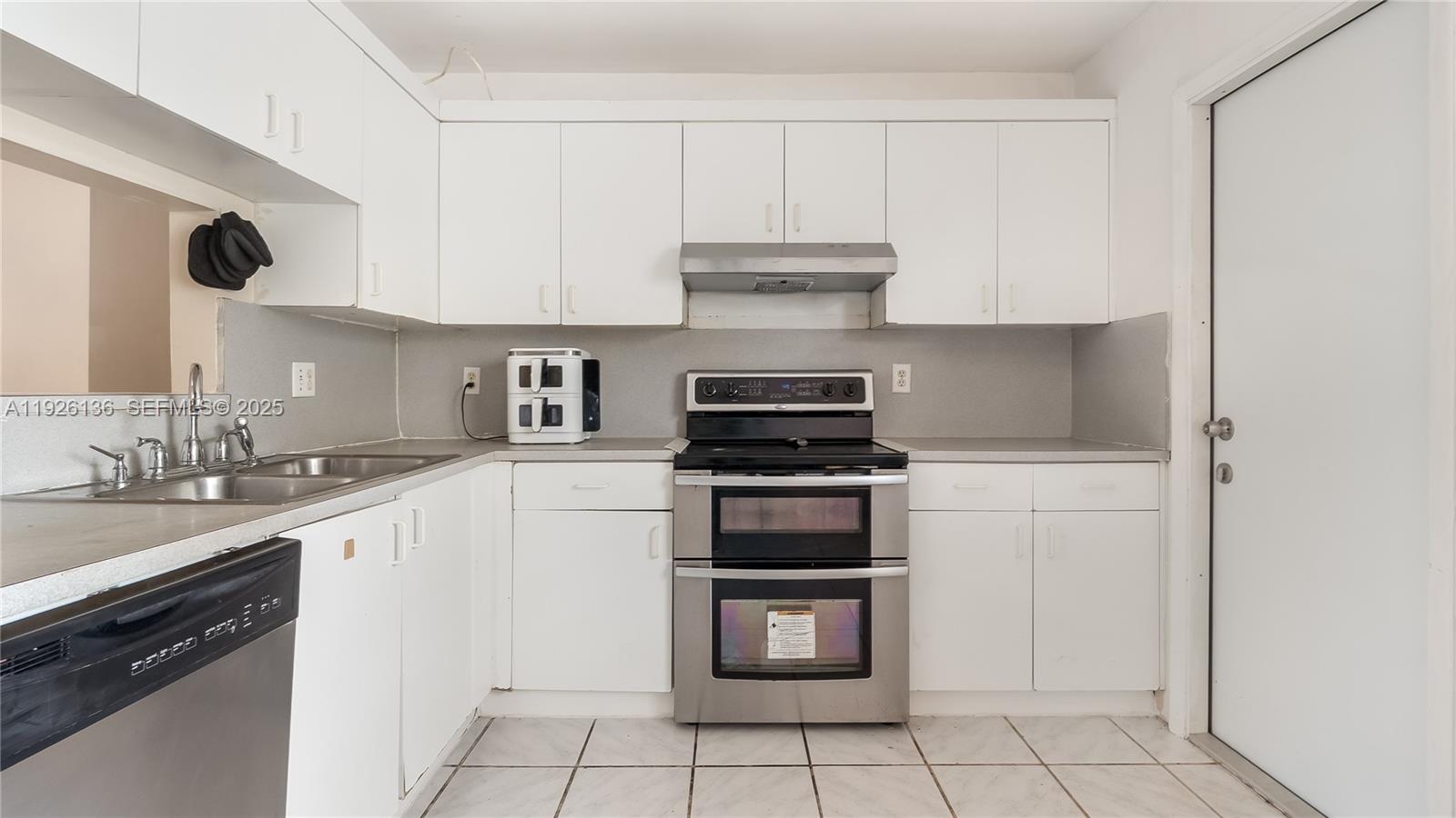 11310 SW 155th St Miami, FL 33157