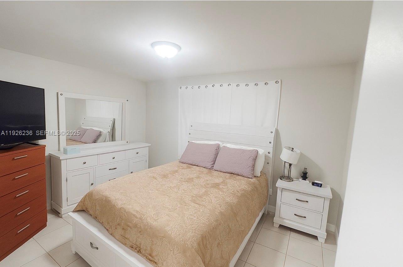 2275 SW 15th St Miami, FL 33145