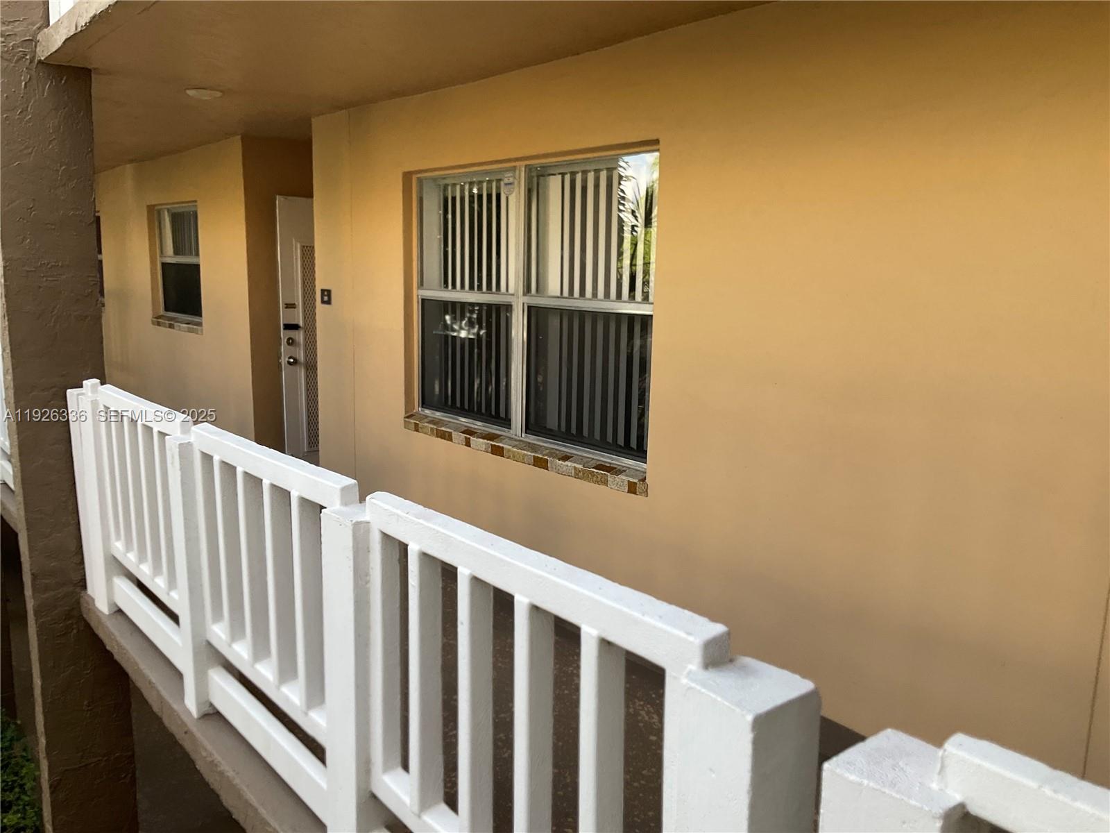 9201 Sunrise Lks Blvd #205 Sunrise, FL 33322