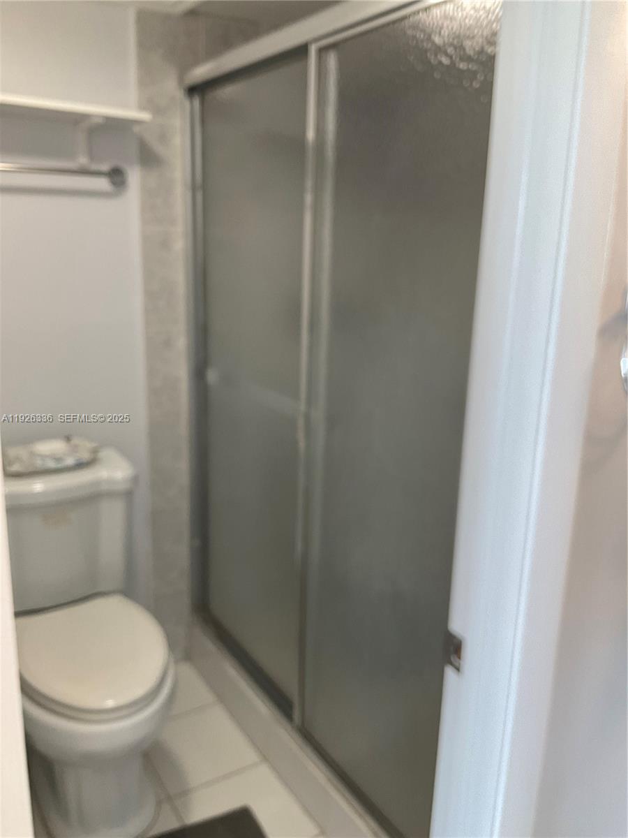 9201 Sunrise Lks Blvd #205 Sunrise, FL 33322