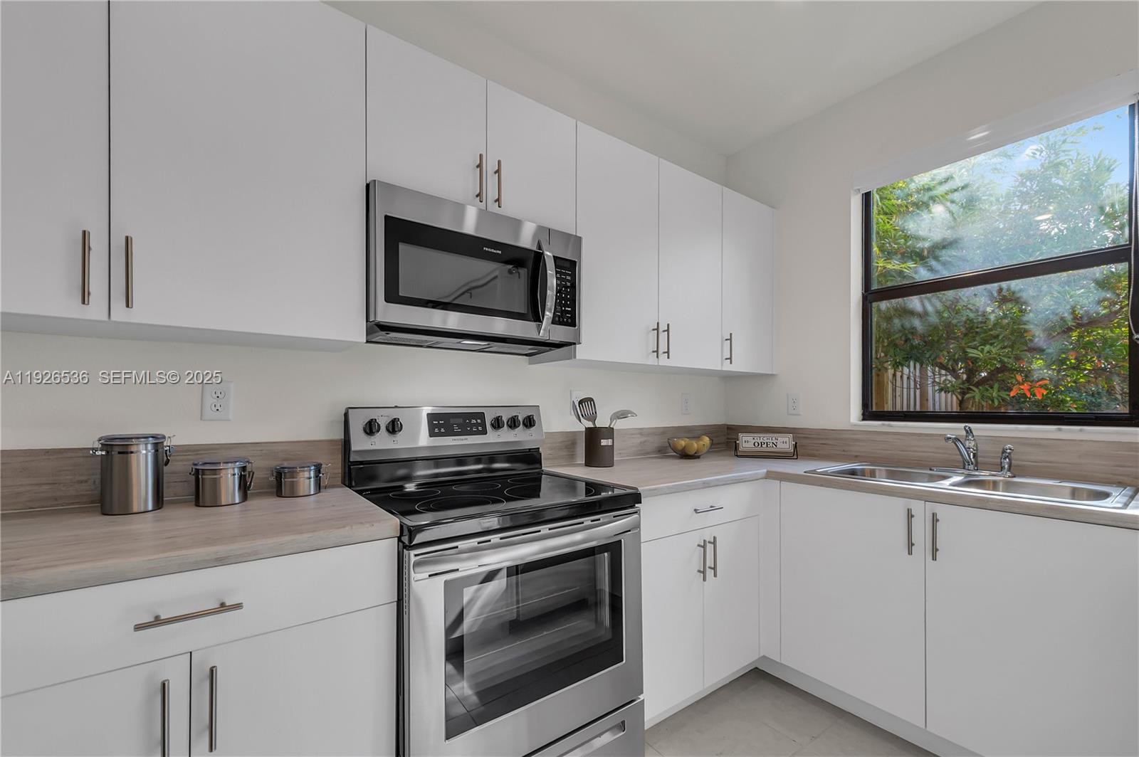 12980 SW 233rd Ter Homestead, FL 33032