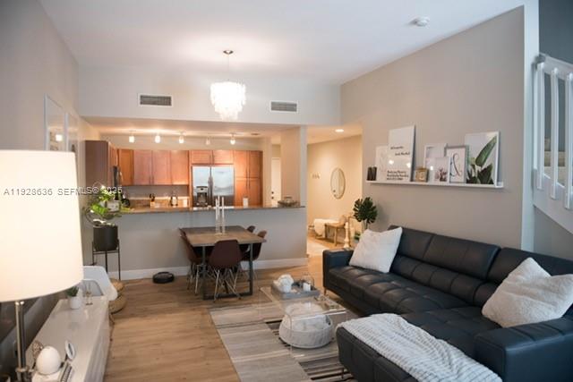 8395 SW 73rd Ave #105 Miami, FL 33143