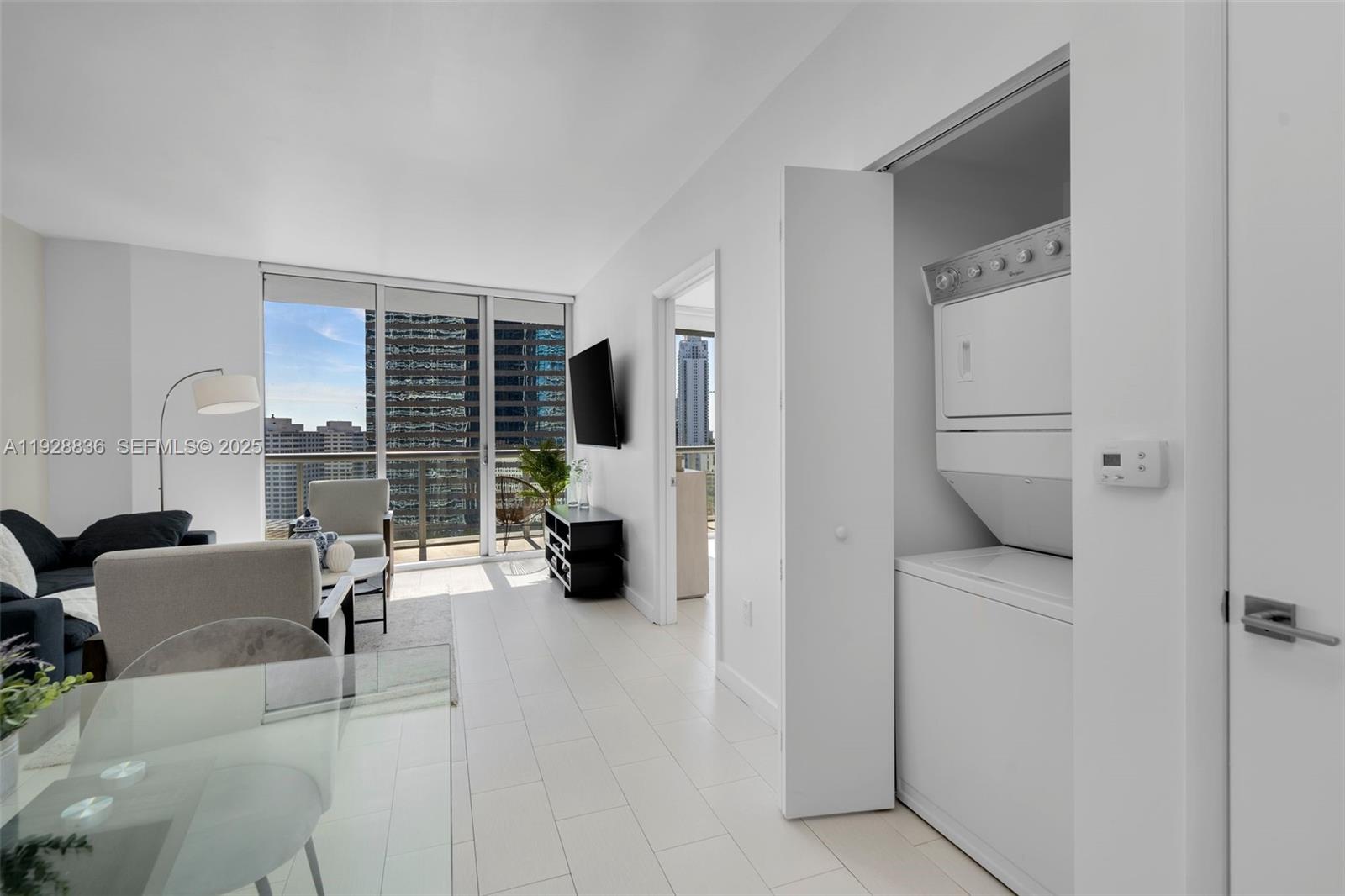 485 Brickell Ave #1709 Miami, FL 33131