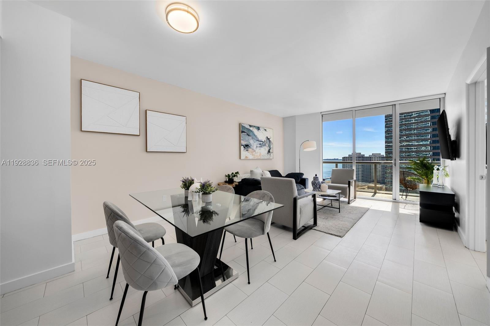 485 Brickell Ave #1709 Miami, FL 33131