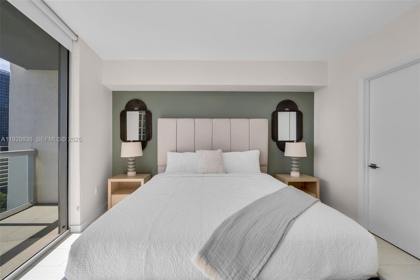 485 Brickell Ave #1709 Miami, FL 33131