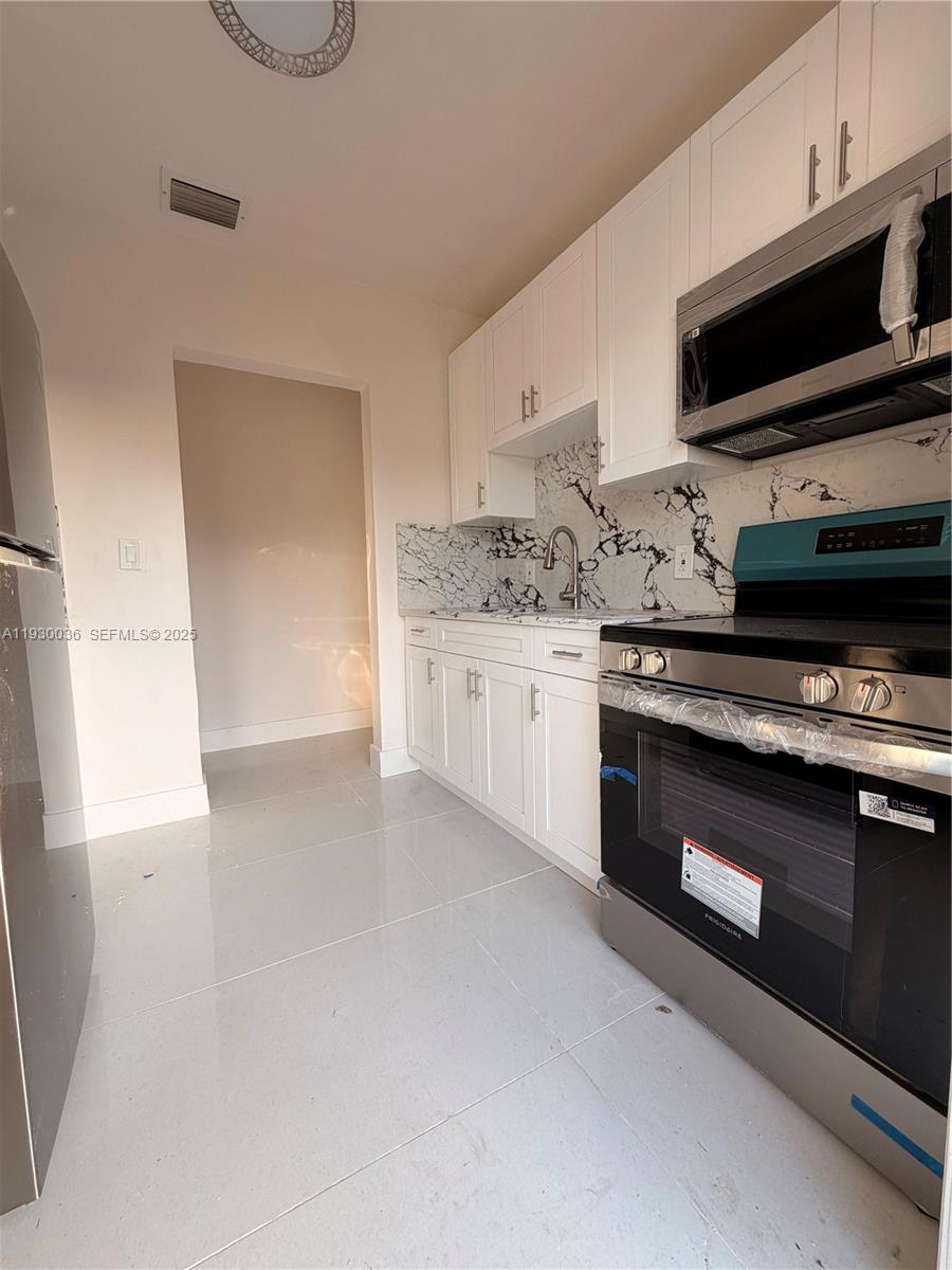 415 NW 29th Ter Fort Lauderdale, FL 33311