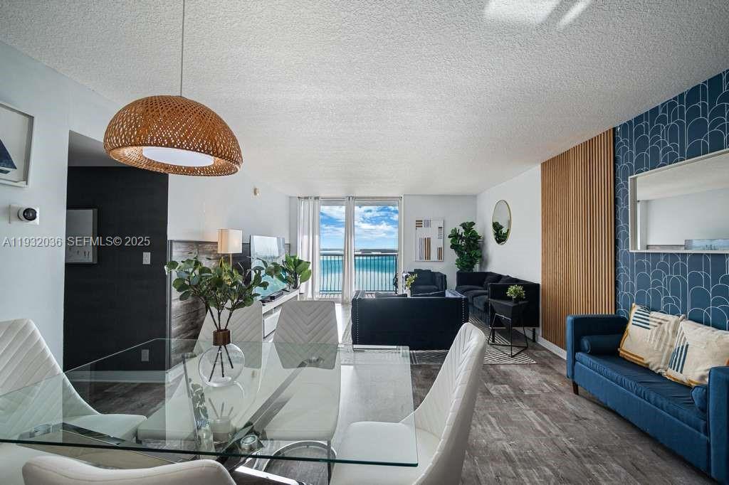 image The Club at Brickell Bay11