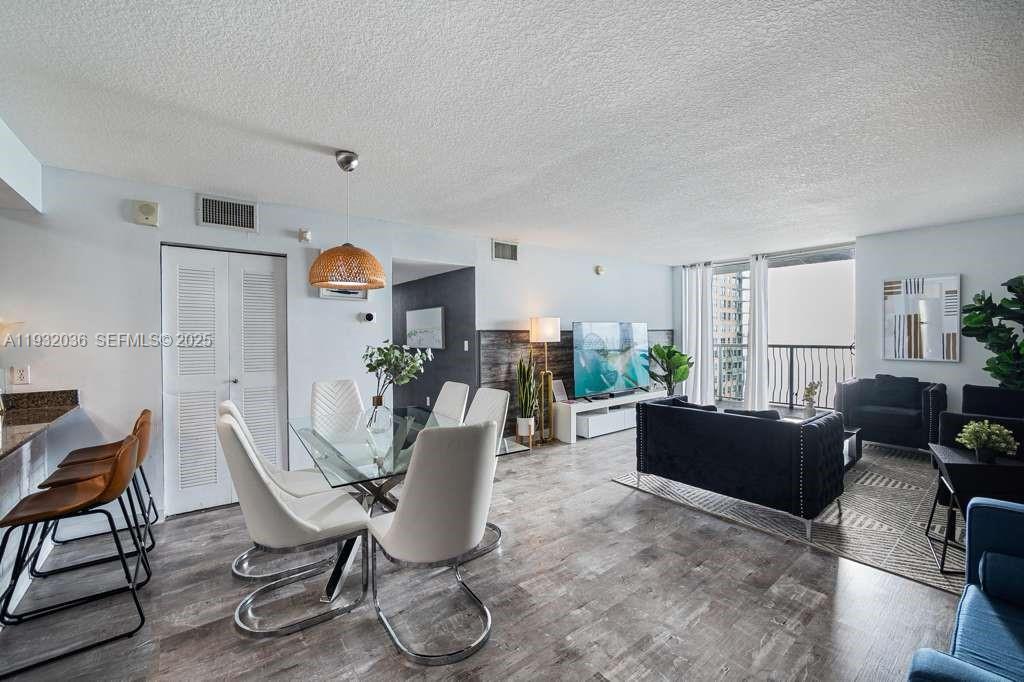 image The Club at Brickell Bay14