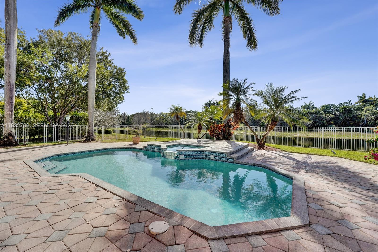 3855 Windmill Lk Rd Weston, FL 33332