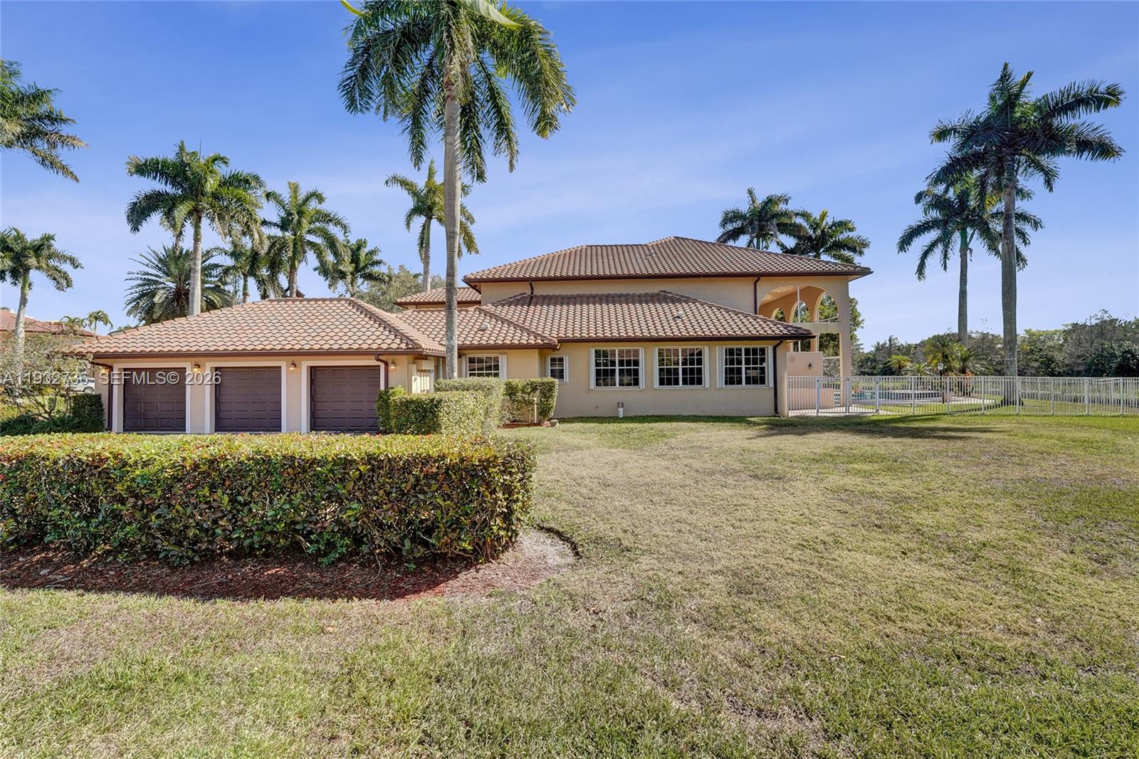 3855 Windmill Lk Rd Weston, FL 33332
