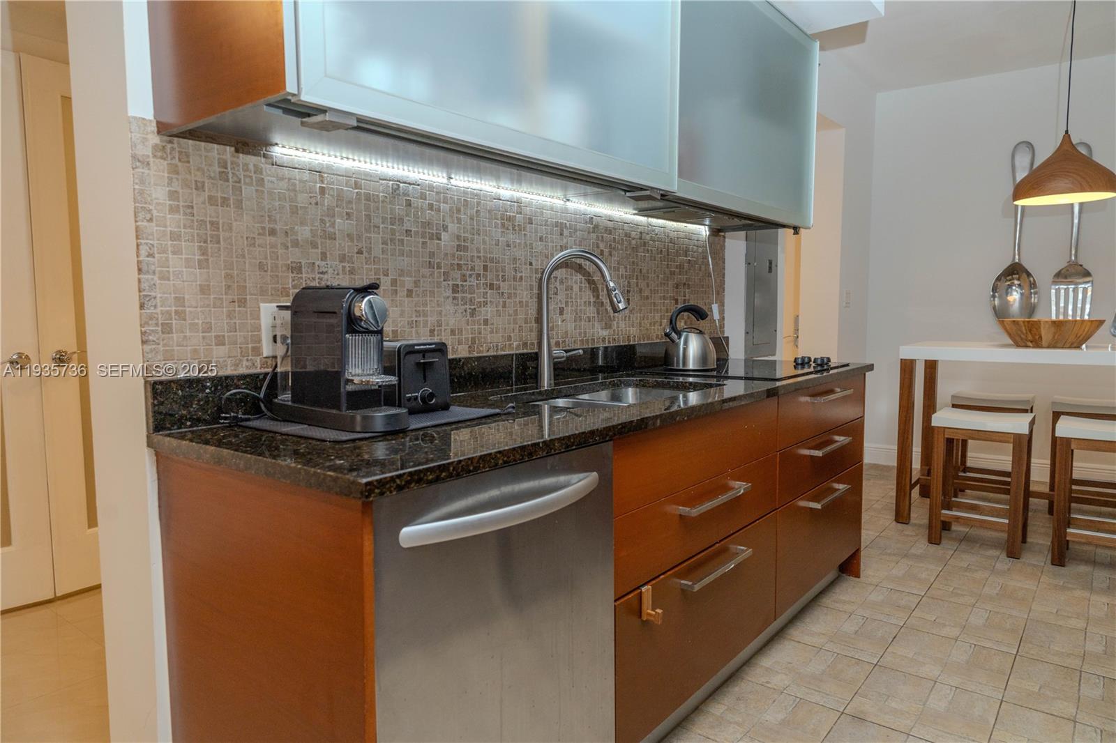 1800 S Ocean Dr #908 Hallandale Beach, FL 33009