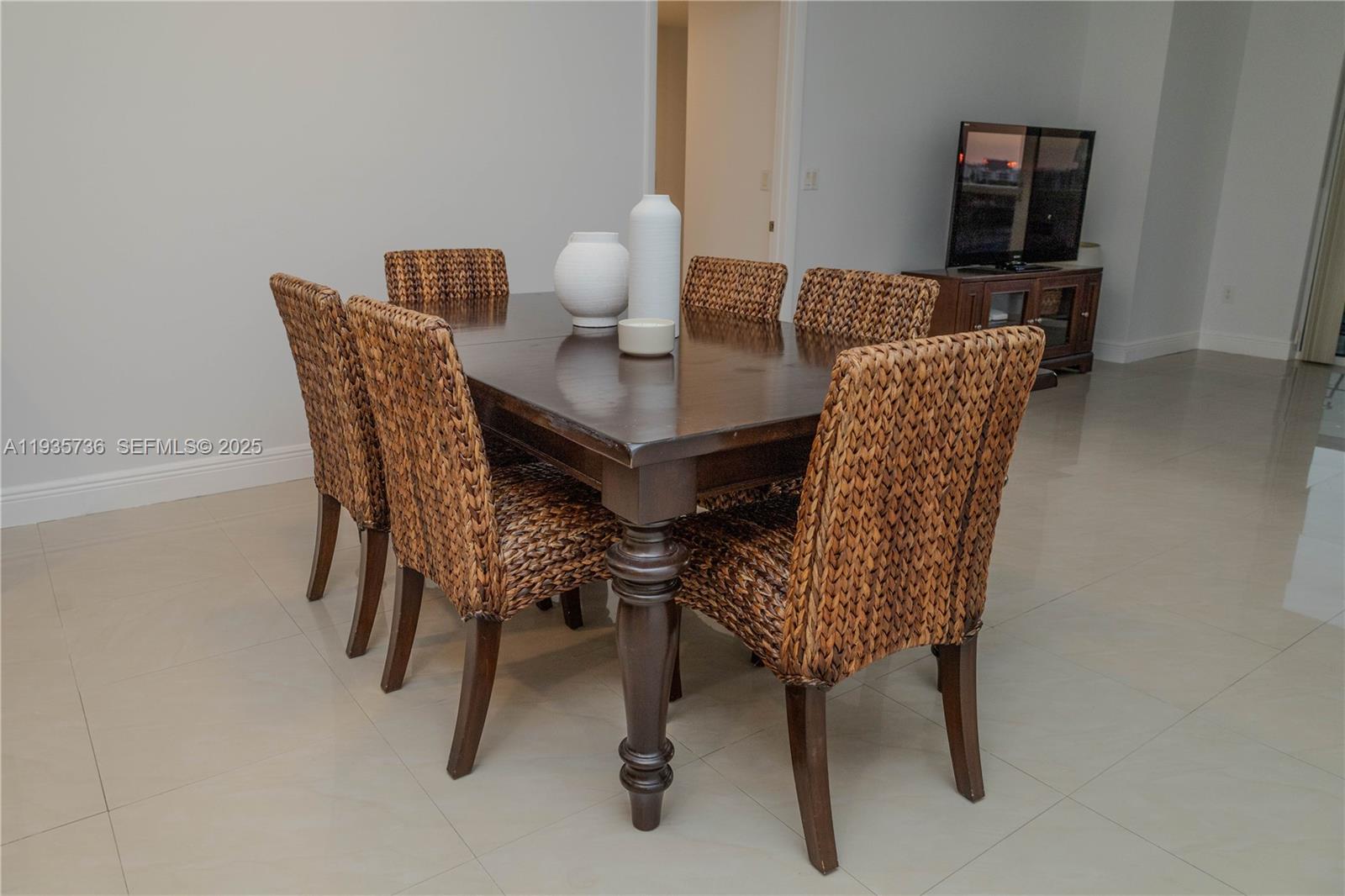 1800 S Ocean Dr #908 Hallandale Beach, FL 33009