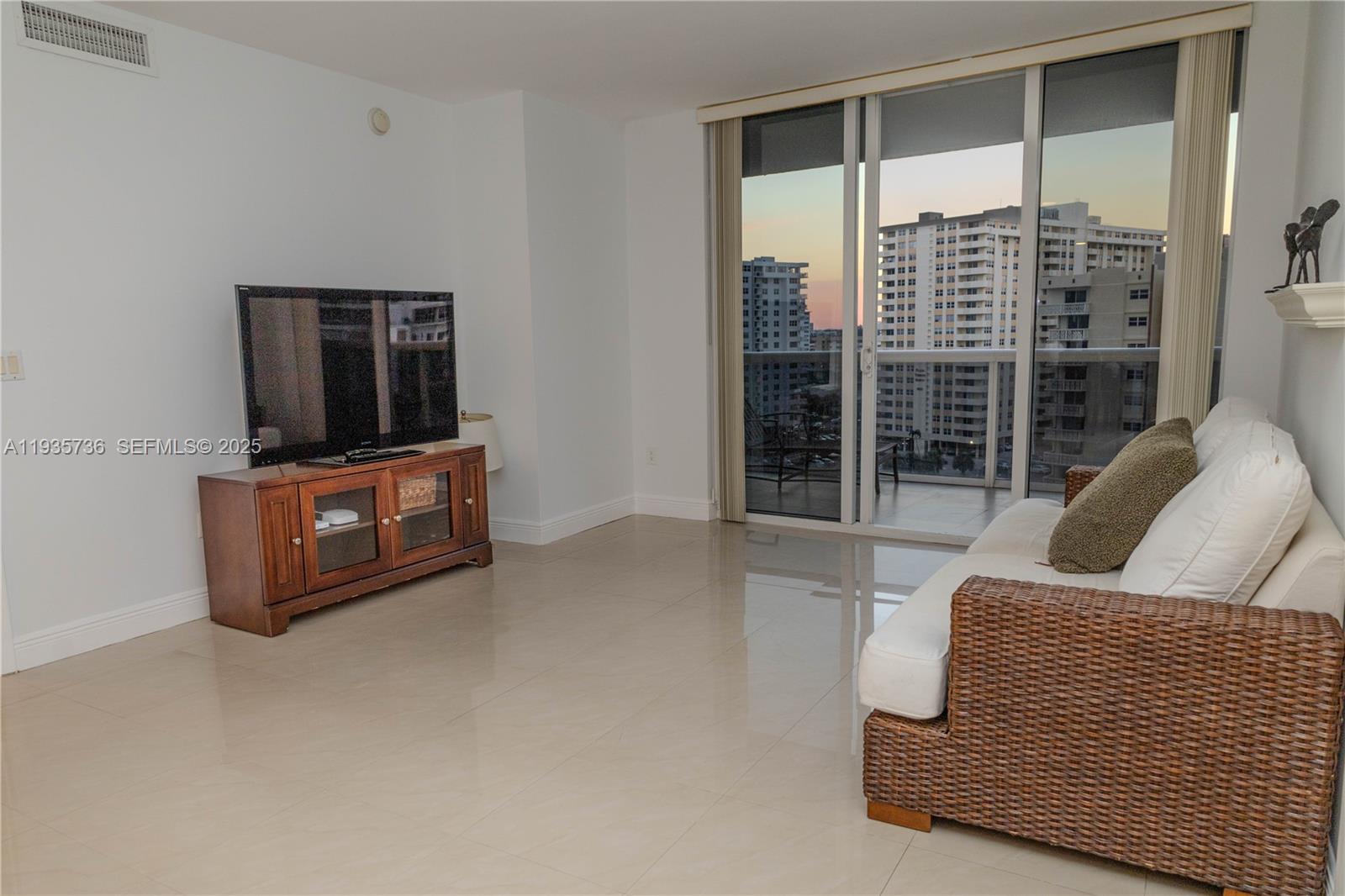 1800 S Ocean Dr #908 Hallandale Beach, FL 33009
