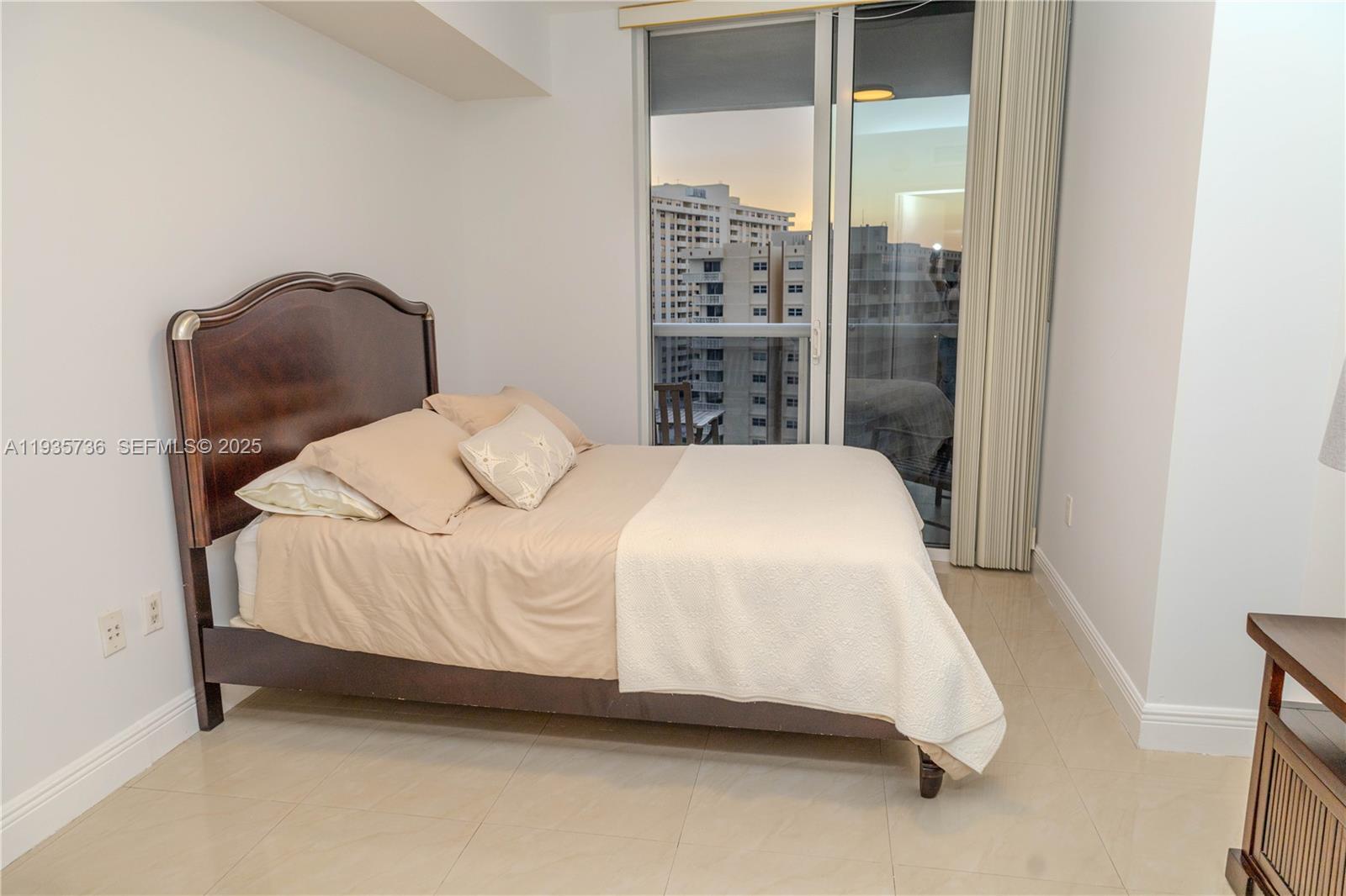 1800 S Ocean Dr #908 Hallandale Beach, FL 33009