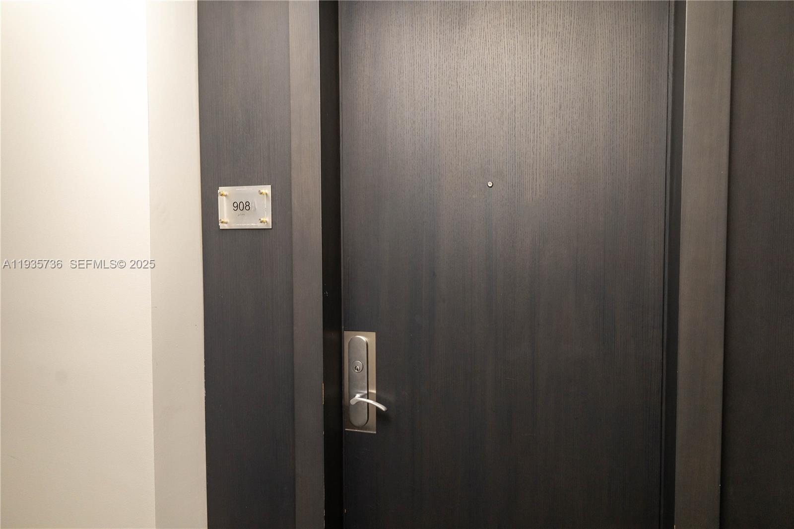 1800 S Ocean Dr #908 Hallandale Beach, FL 33009