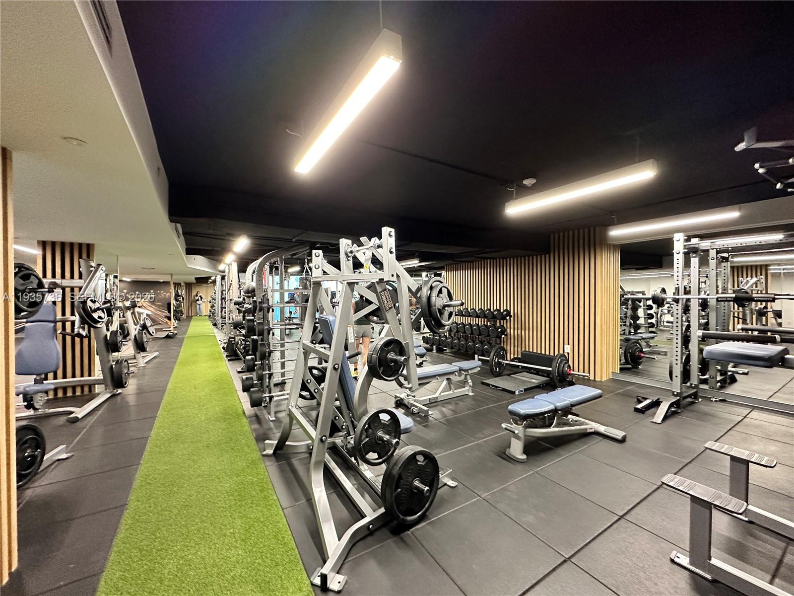 1800 S Ocean Dr #908 Hallandale Beach, FL 33009