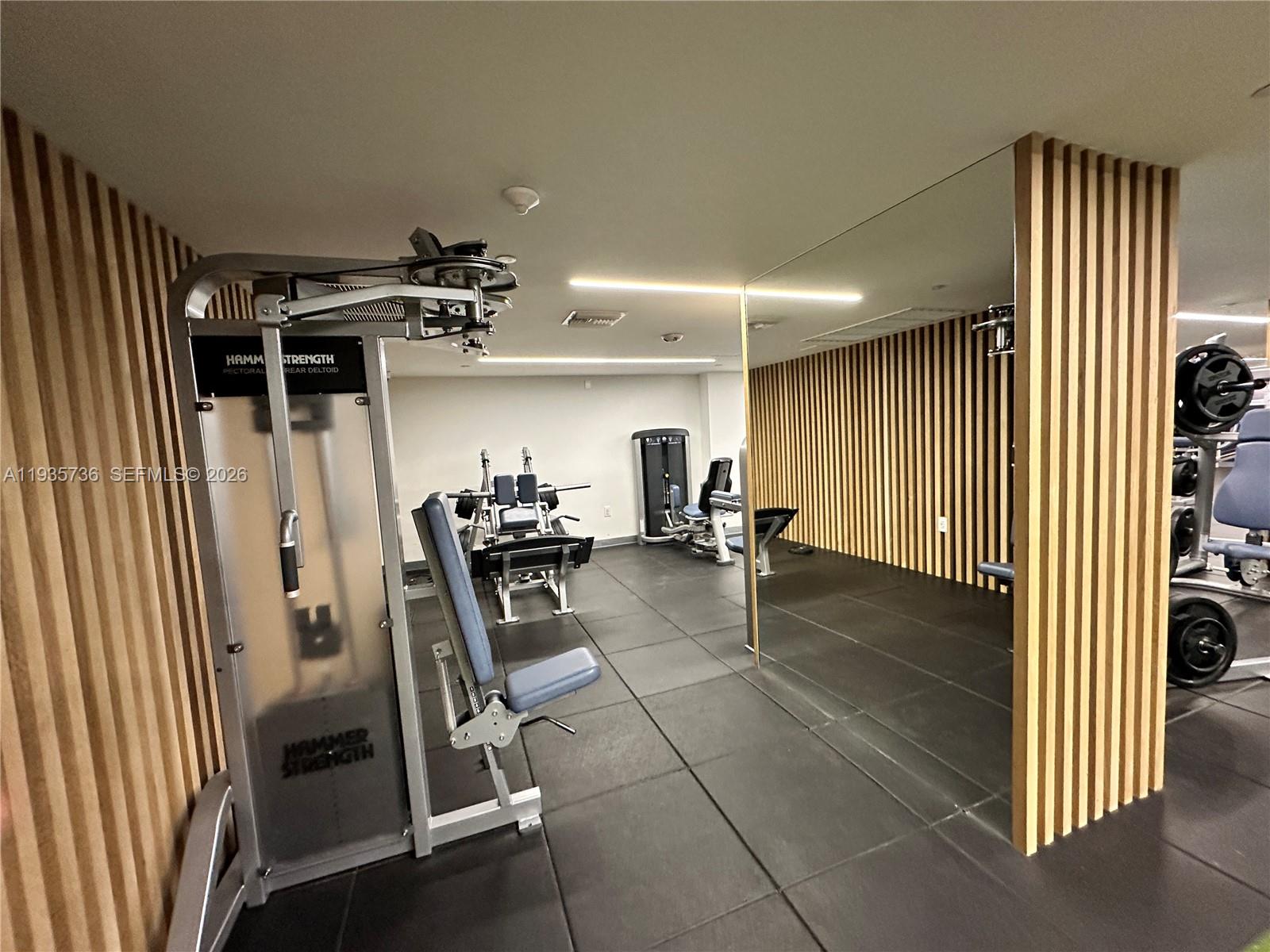 1800 S Ocean Dr #908 Hallandale Beach, FL 33009