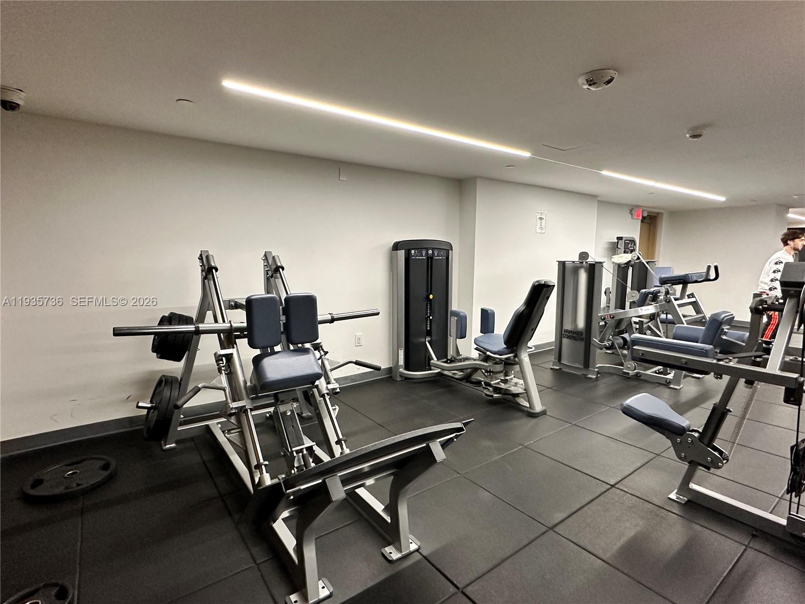 1800 S Ocean Dr #908 Hallandale Beach, FL 33009