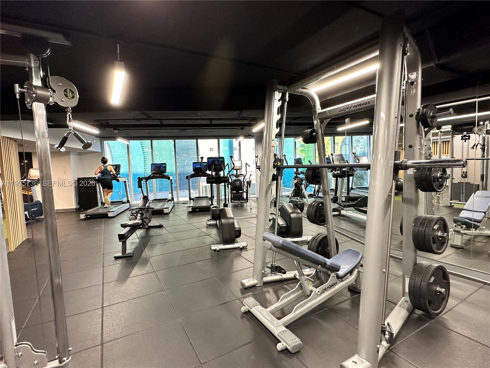 1800 S Ocean Dr #908 Hallandale Beach, FL 33009