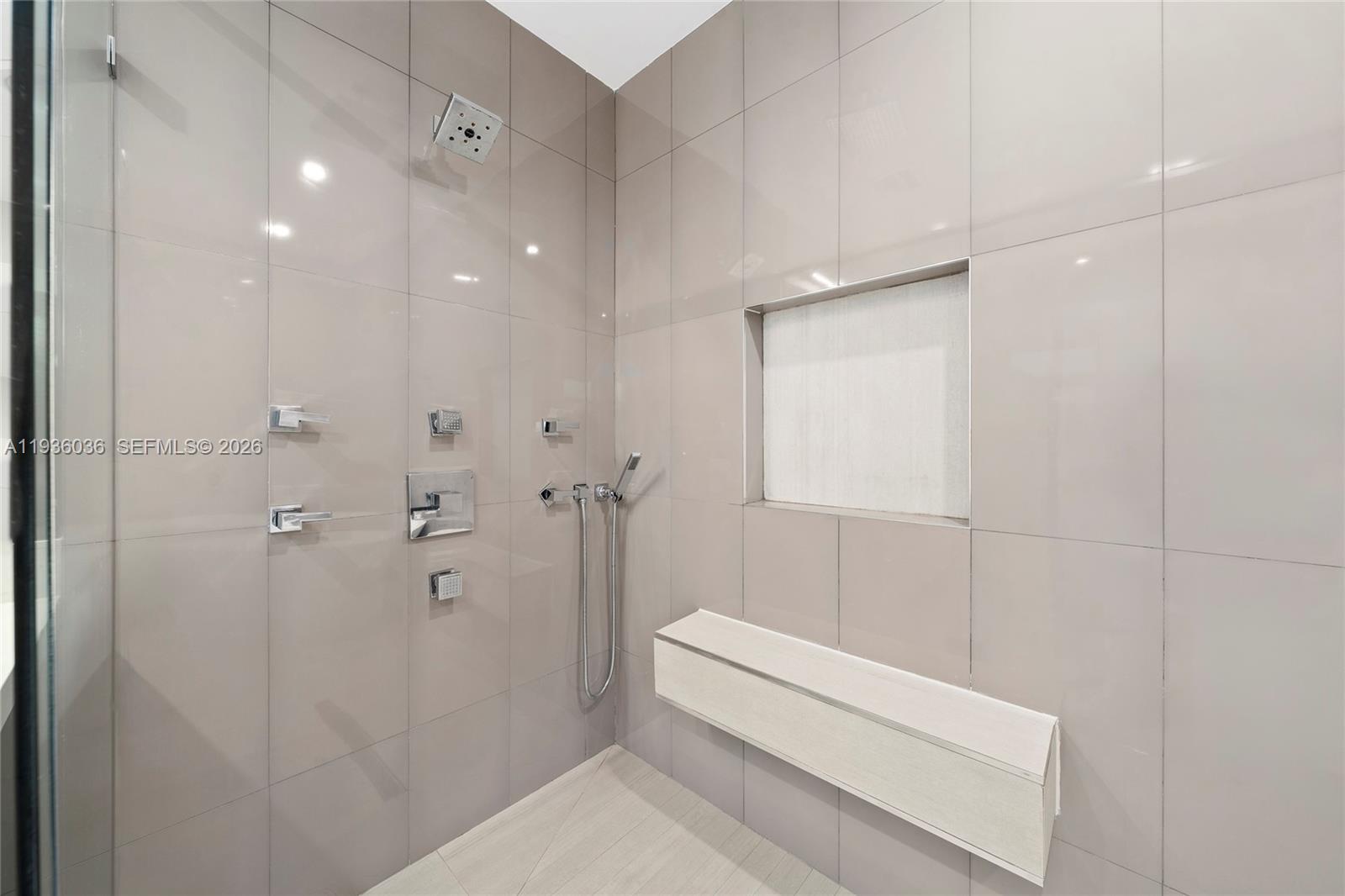 3141 N Bay Rd Miami Beach, FL 33140