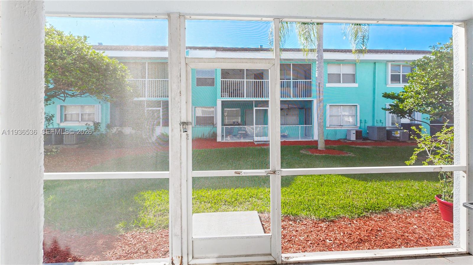 2657 SE 19th Ct #103-E Homestead, FL 33035