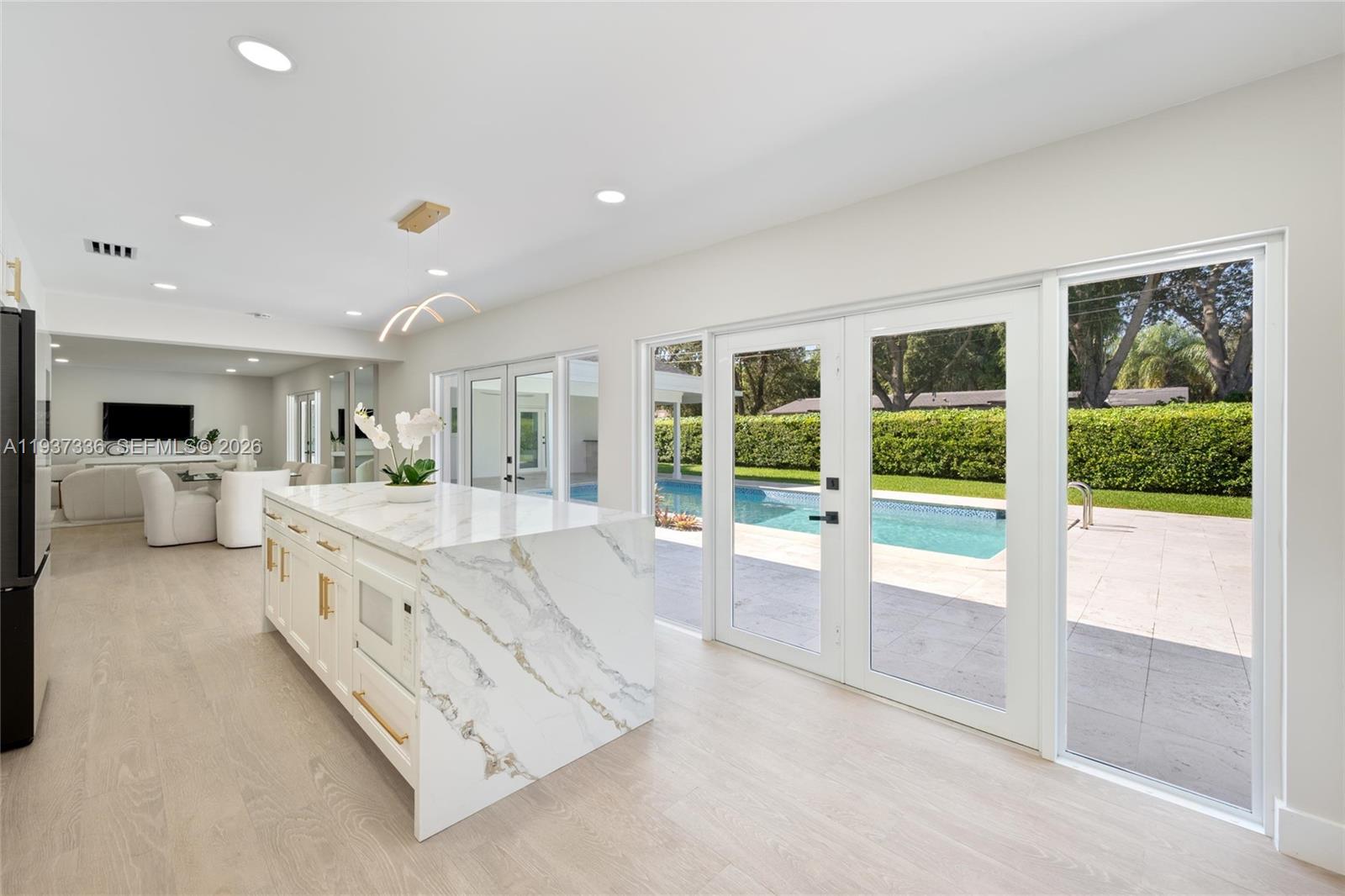 13000 SW 69th Ct Pinecrest, FL 33156