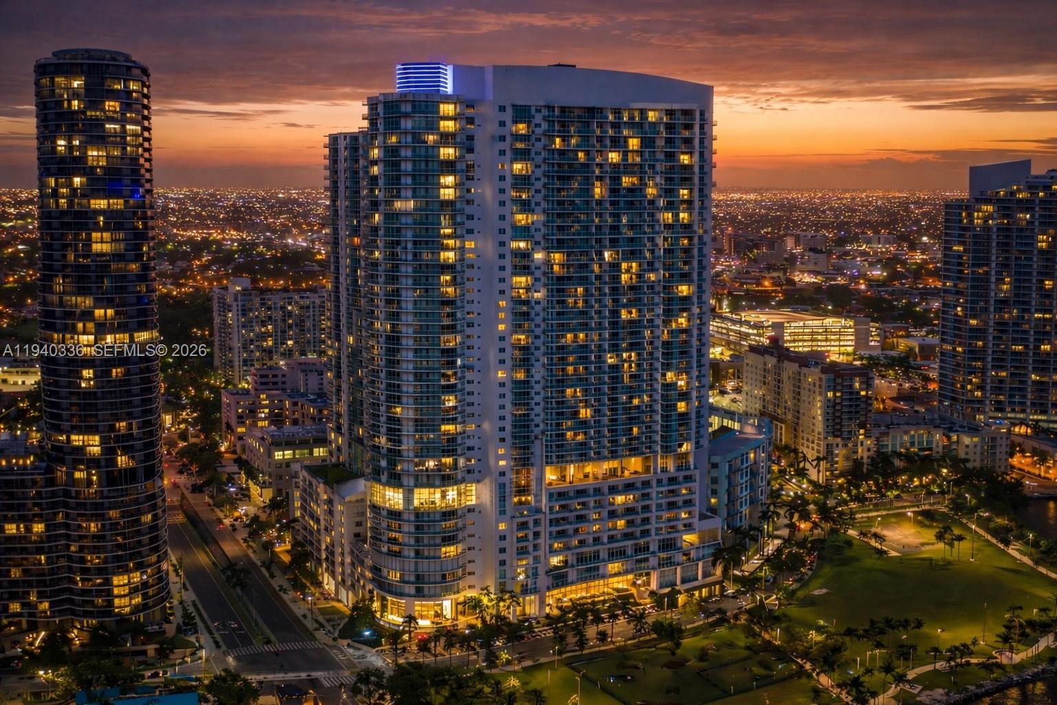 1800 N Bayshore Dr #2006