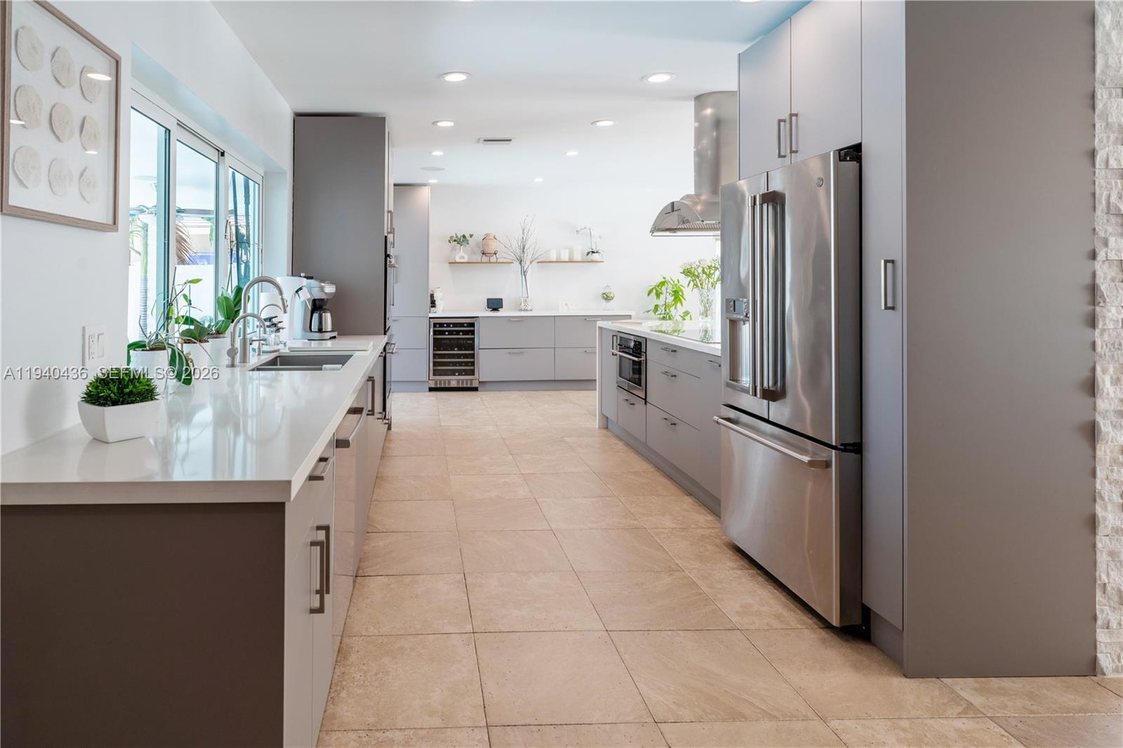 2711 NE 57th Ct Fort Lauderdale, FL 33308