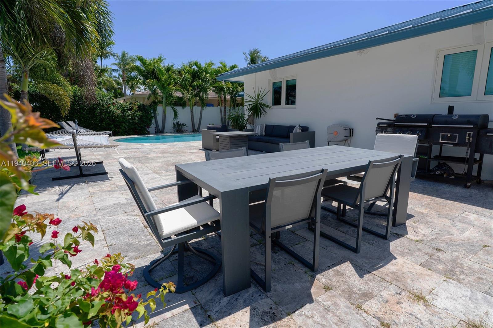 2711 NE 57th Ct Fort Lauderdale, FL 33308