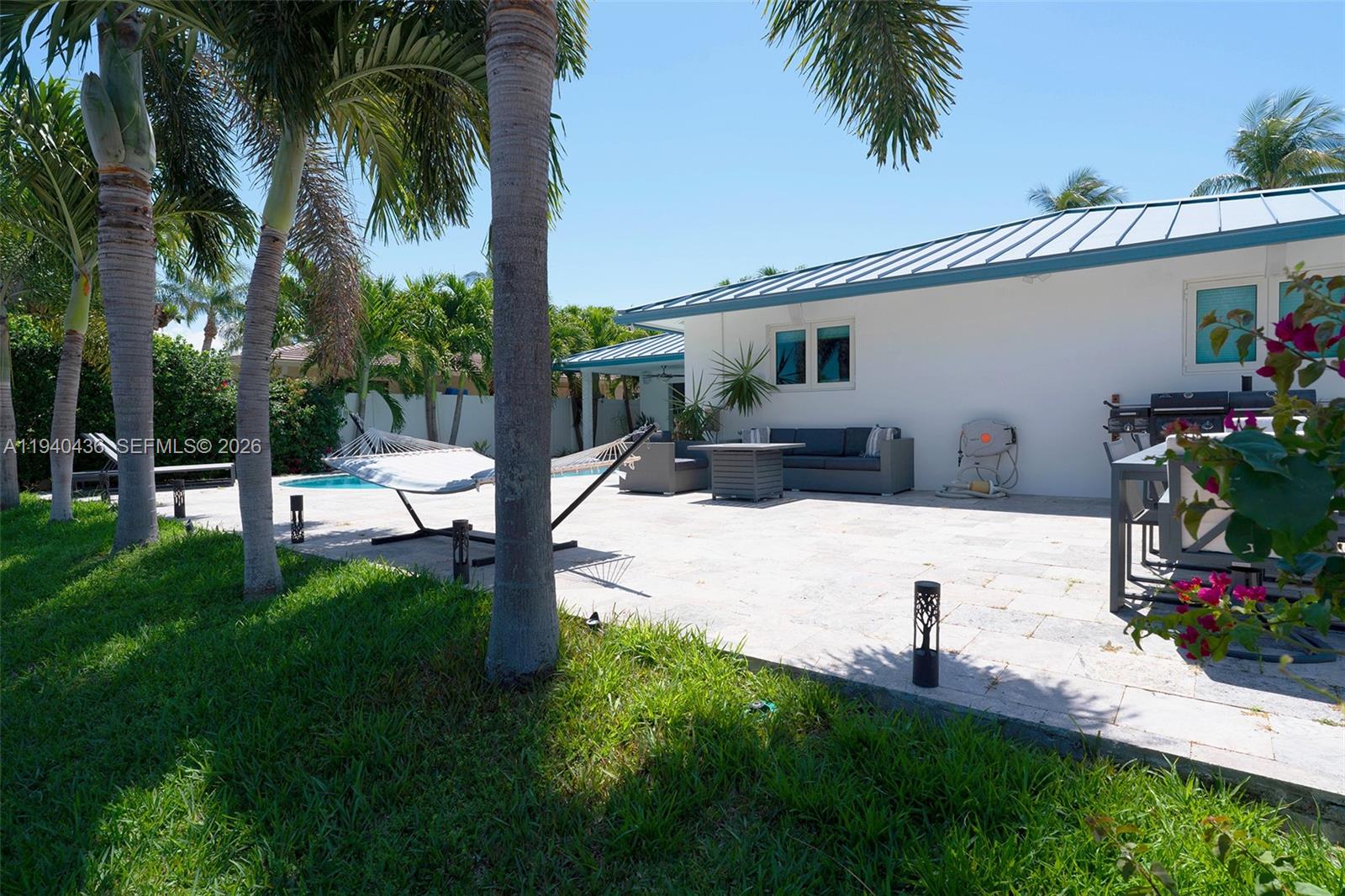 2711 NE 57th Ct Fort Lauderdale, FL 33308