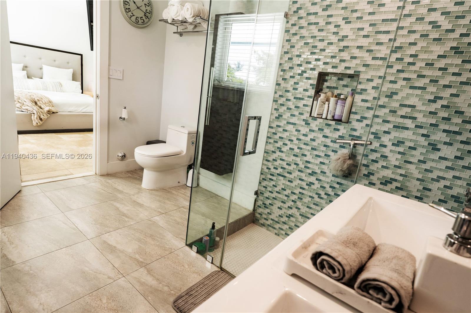 2711 NE 57th Ct Fort Lauderdale, FL 33308