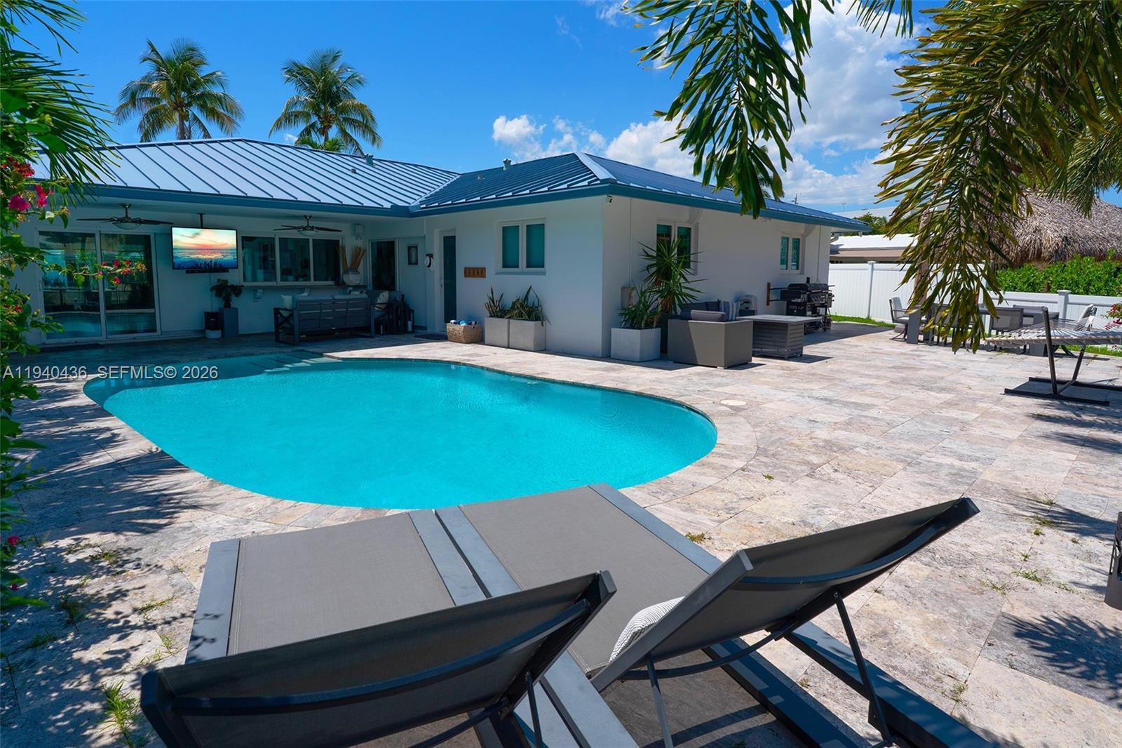 2711 NE 57th Ct Fort Lauderdale, FL 33308