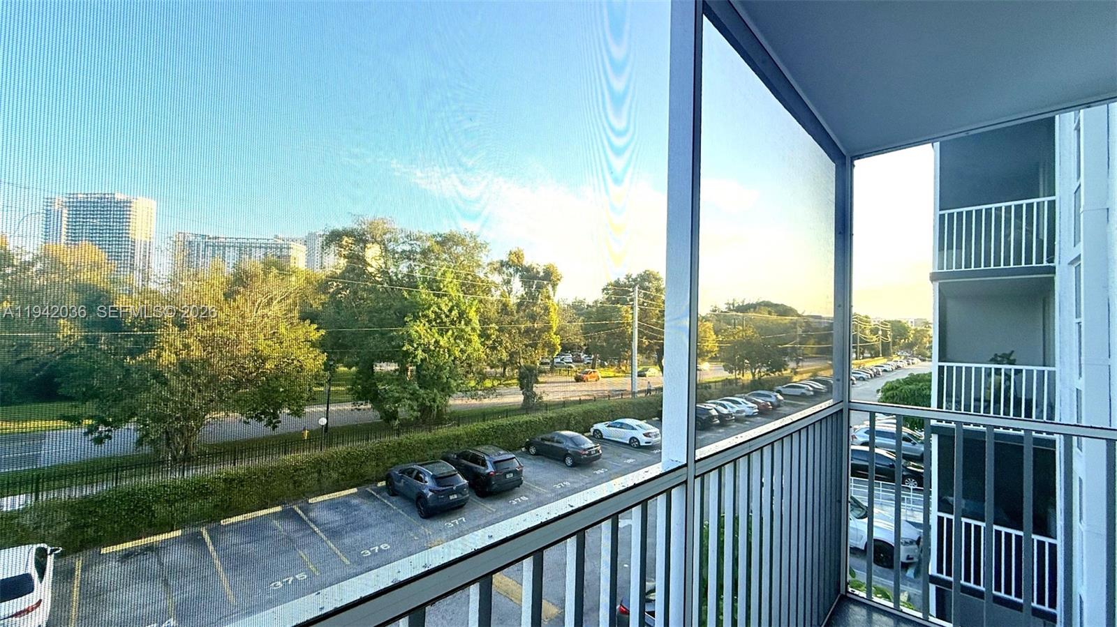 16950 W Dixie Hwy #330 North Miami Beach, FL 33160