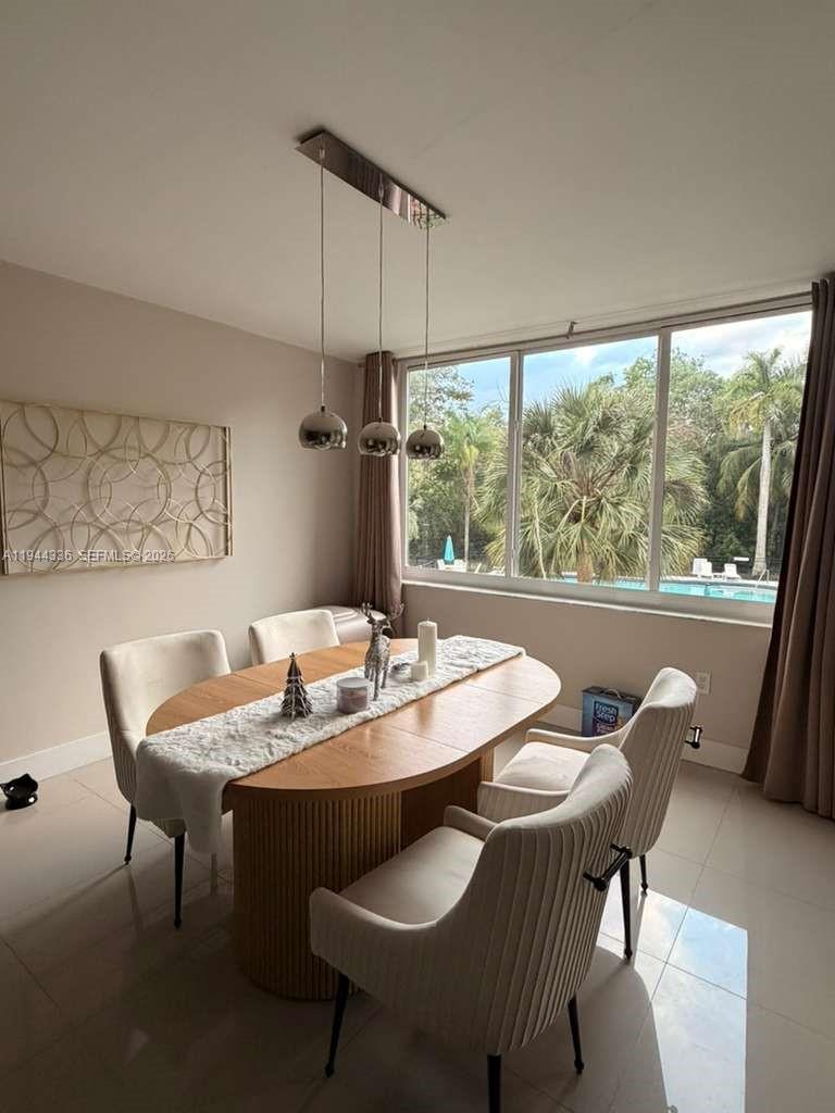 17890 W Dixie Hwy #210 North Miami Beach, FL 33160