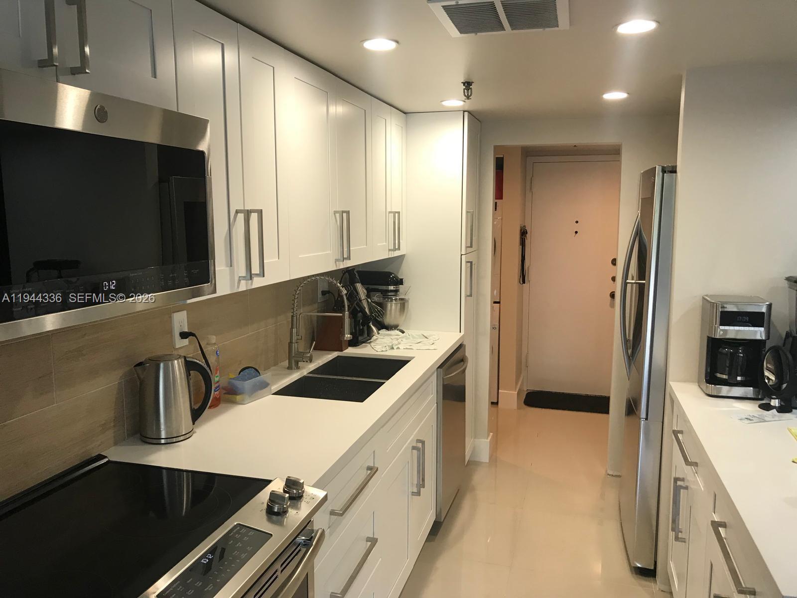 17890 W Dixie Hwy #210 North Miami Beach, FL 33160