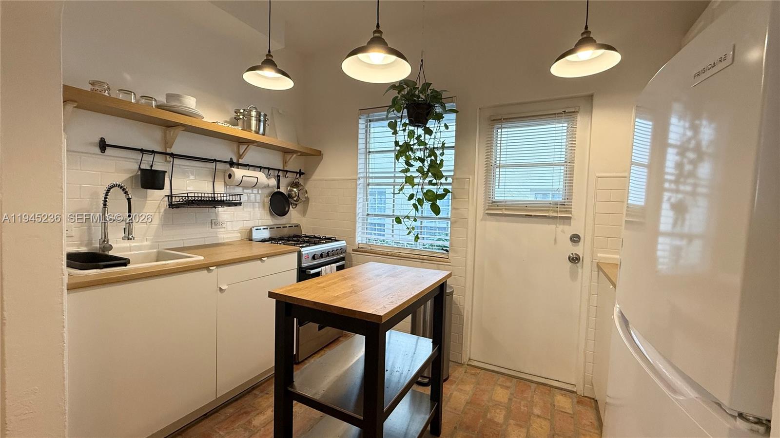 1250 Drexel Ave #9 Miami Beach, FL 33139