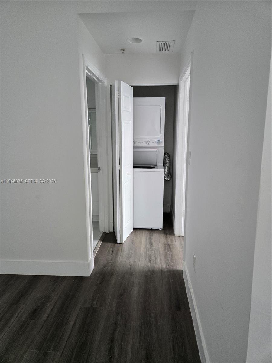 275 NE 18th St #503 Miami, FL 33132