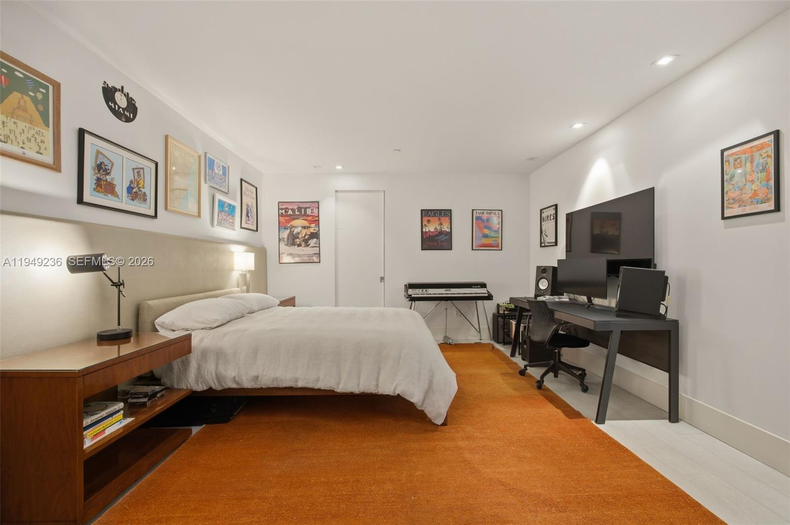 3535 Hiawatha Ave #305 Coconut Grove, FL 33133