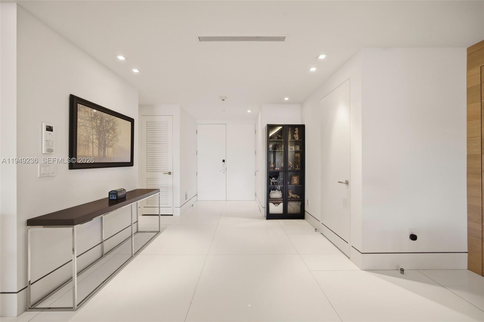 3535 Hiawatha Ave #305 Coconut Grove, FL 33133