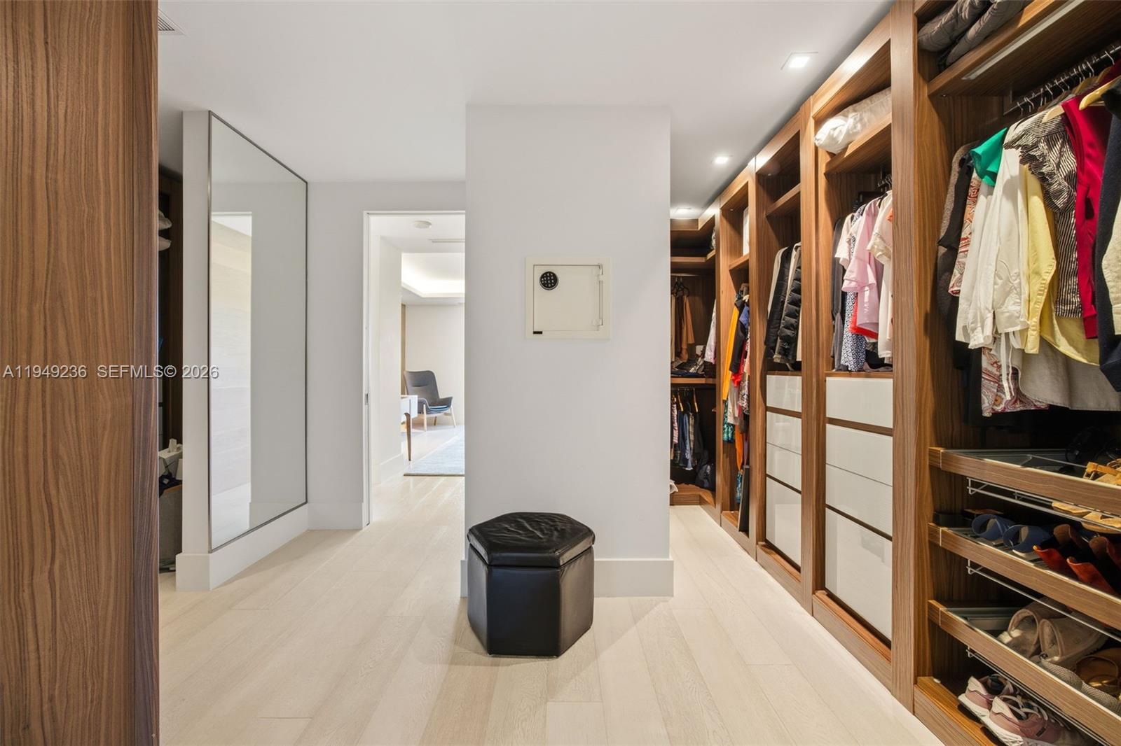 3535 Hiawatha Ave #305 Coconut Grove, FL 33133