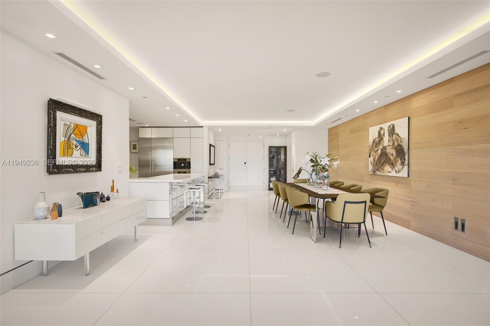 3535 Hiawatha Ave #305 Coconut Grove, FL 33133