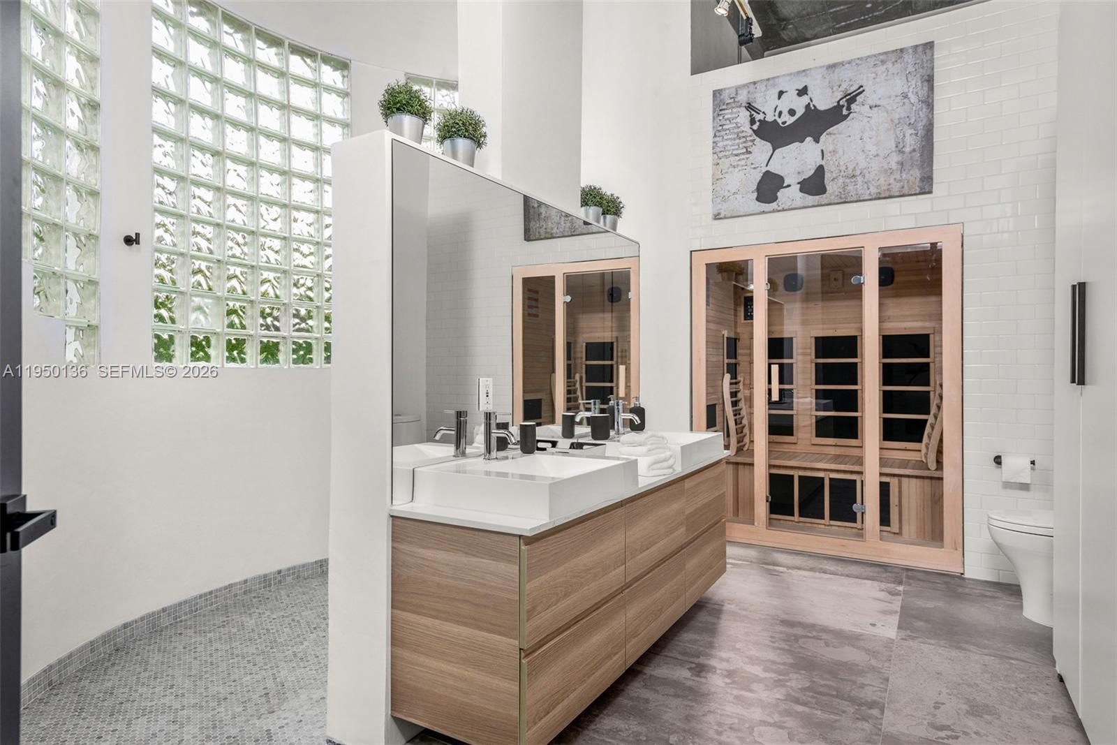 1000 NE 89th St Miami, FL 33138