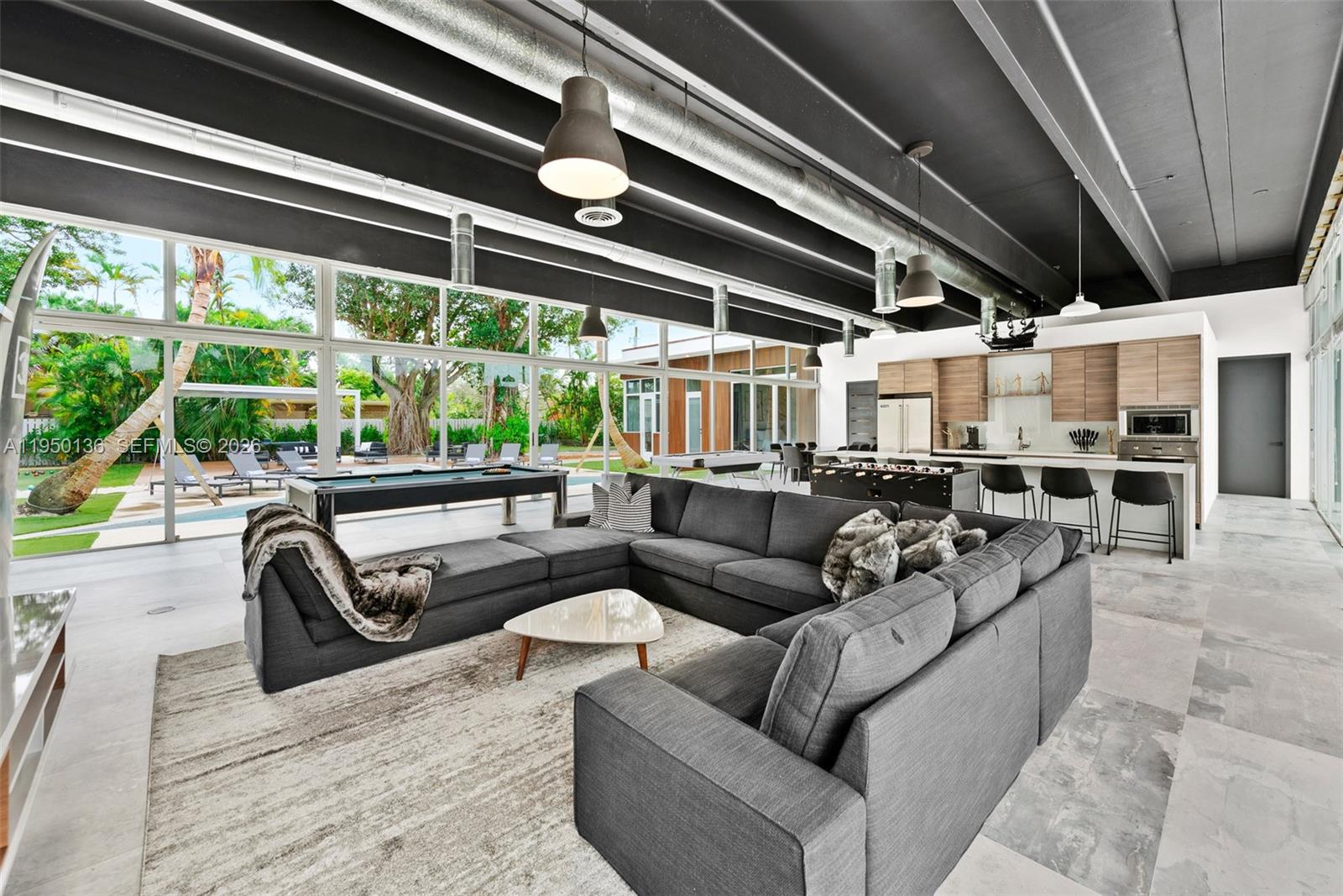 1000 NE 89th St Miami, FL 33138