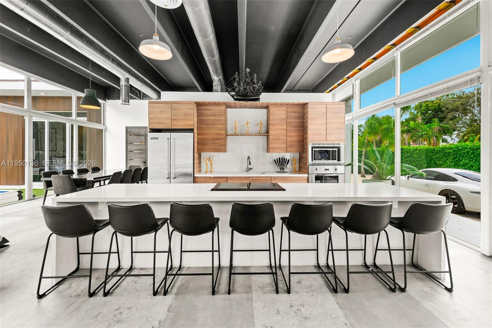 1000 NE 89th St Miami, FL 33138