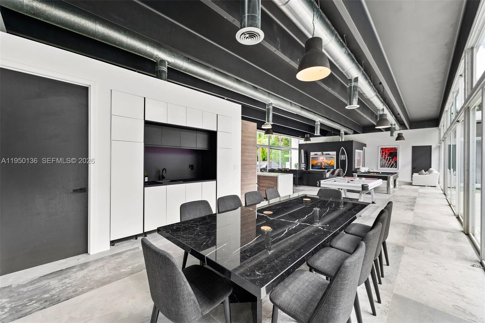 1000 NE 89th St Miami, FL 33138